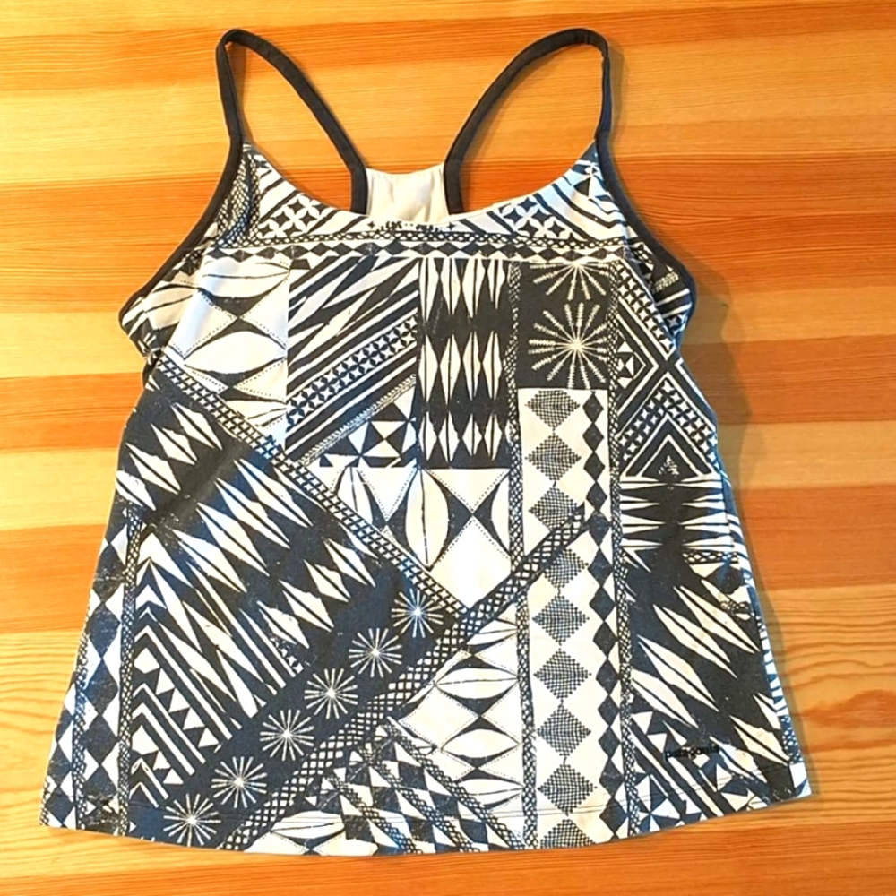 Patagonia black and white built in bra tank